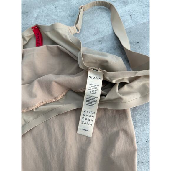 Spanx shapewear slip dress size large nude/tan tone mid-thigh length - Picture 4 of 8